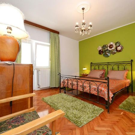 Apartments Nela ポレッチ エクステリア 写真