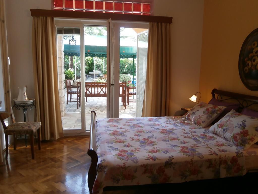 Apartments Nela ポレッチ エクステリア 写真