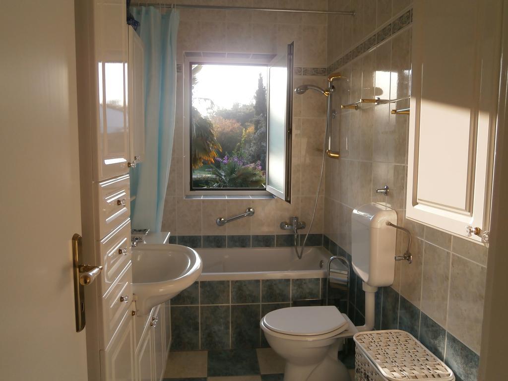 Apartments Nela ポレッチ エクステリア 写真