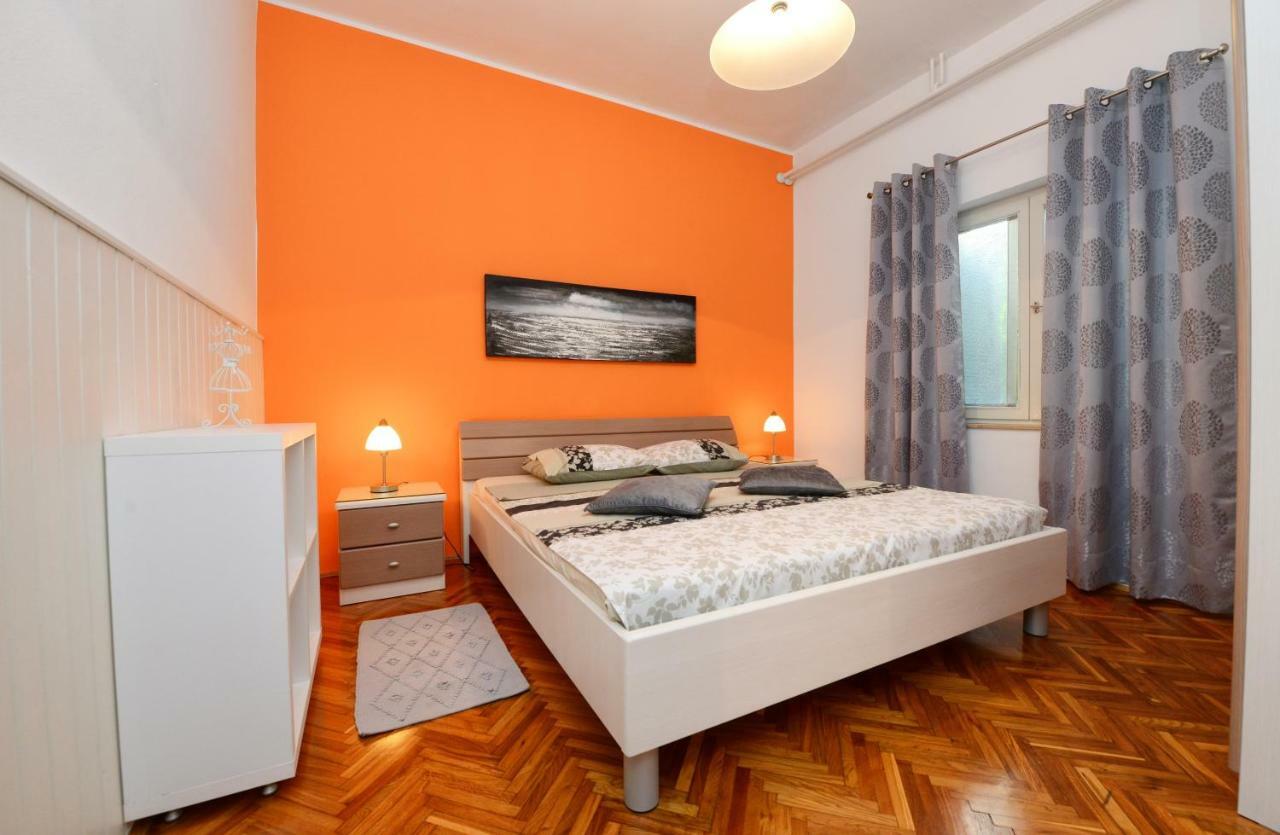 Apartments Nela ポレッチ エクステリア 写真